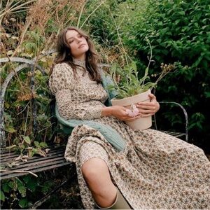 Doen Floral Long Sleeve Dress in Cream and Green